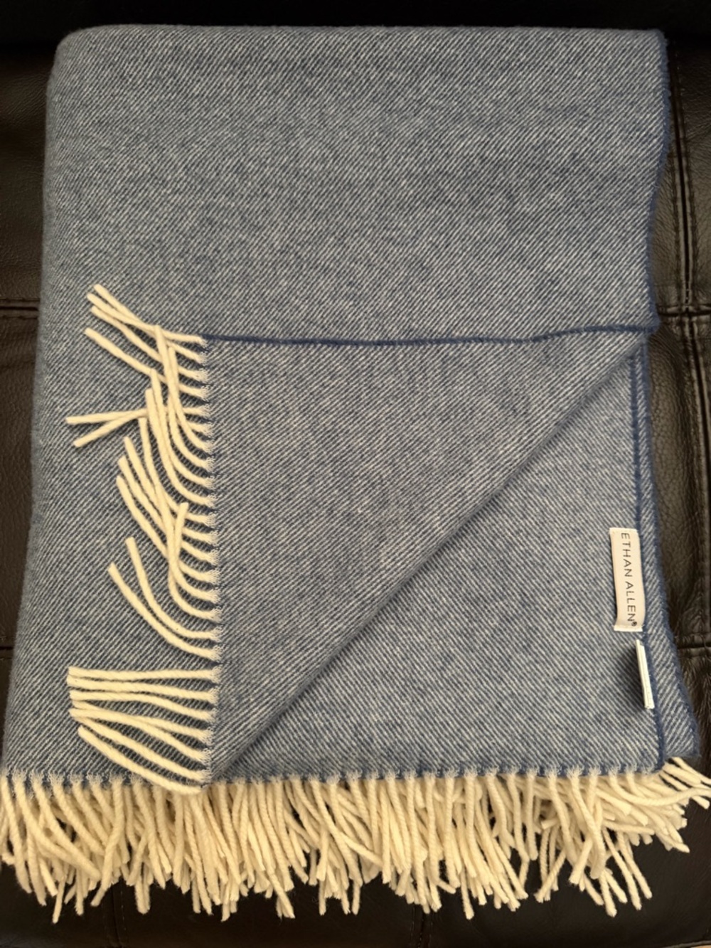 Ethan Allen Throw Pure Virgin Wool Blue White ribbed pattern with fringes 63x53”
